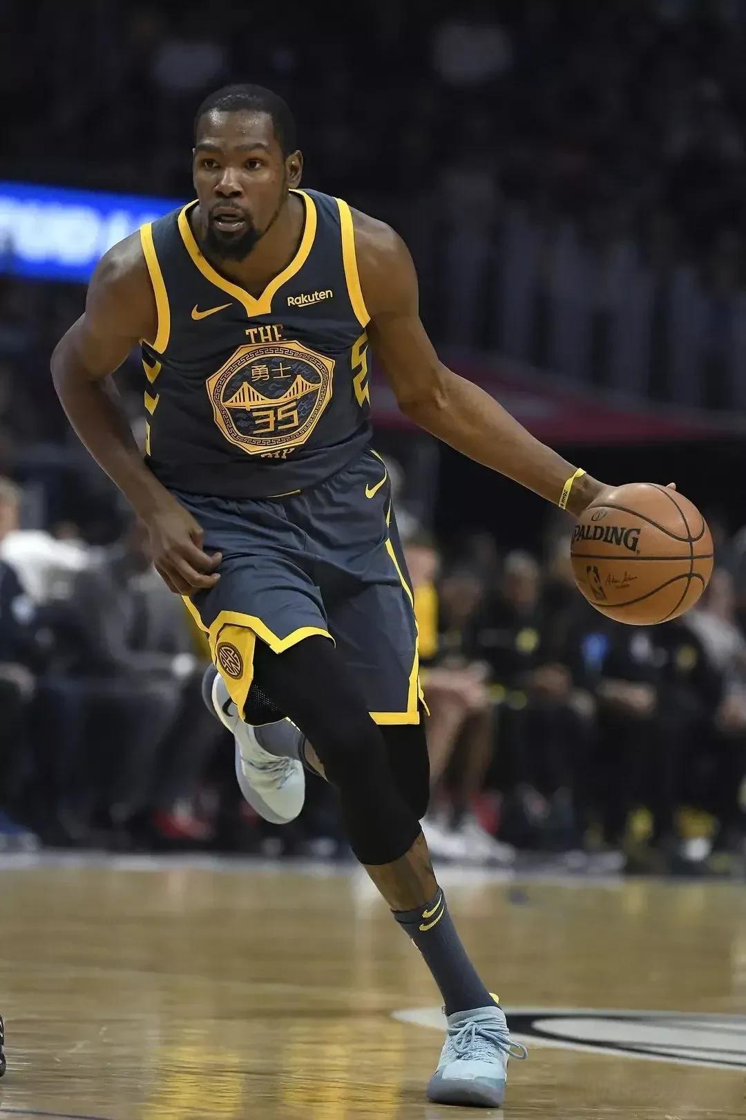 反哺家乡 反哺家乡