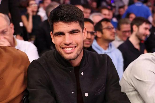 袤的乡村振 袤的乡村振